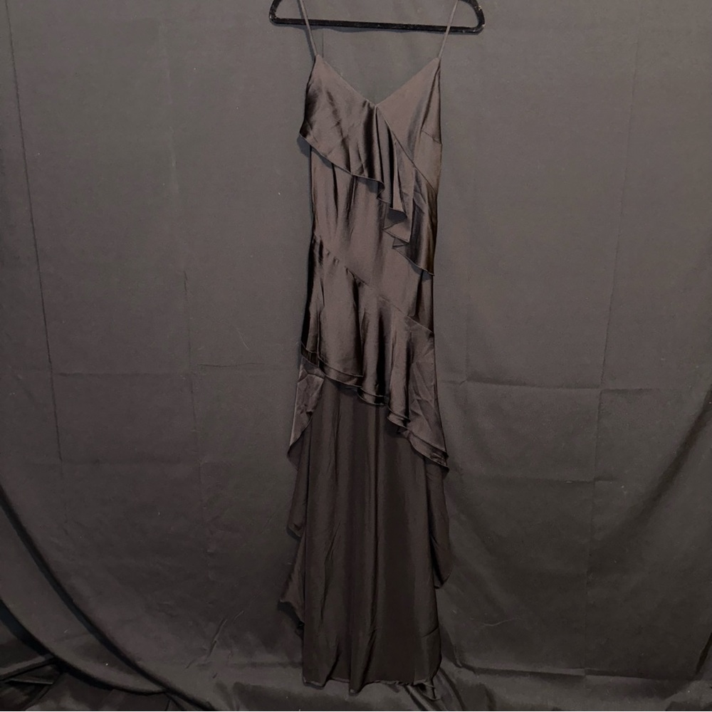 🆕 || F21 || Satin Ruffle High-Low Dress - Picture 4 of 8